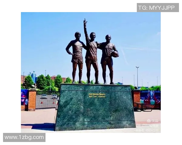 足球球星小雕像背后的故事与艺术魅力揭示